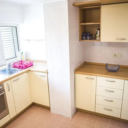 Dove With Sea View And Free Parking Appartement *