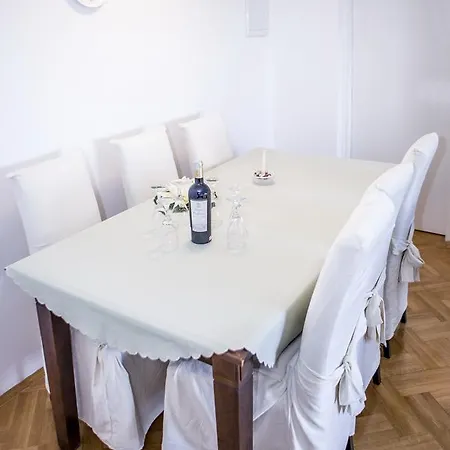 Daire Dove With Sea View And Free Parking