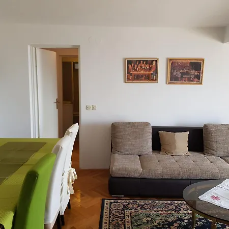 Dove With Sea View And Free Parking Apartamento Dubrovnik