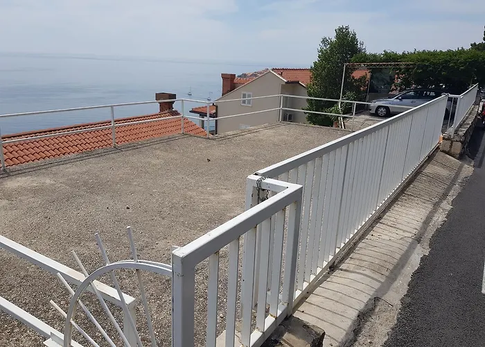 Dove With Sea View And Free Parking