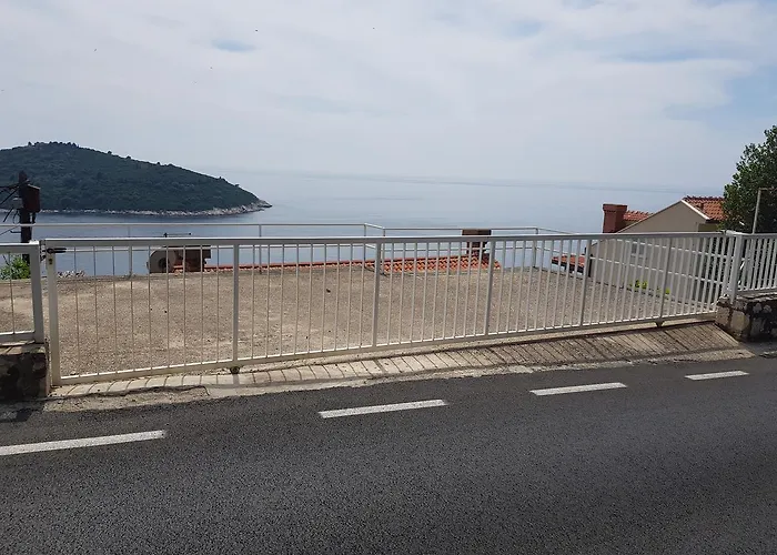 Apartmán Dove With Sea View And Free Parking Dubrovník